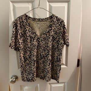 Banana Republic Malibu Tee